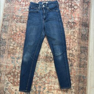 Levi's Blue Skinny Jeans with Classic Indigo Wash